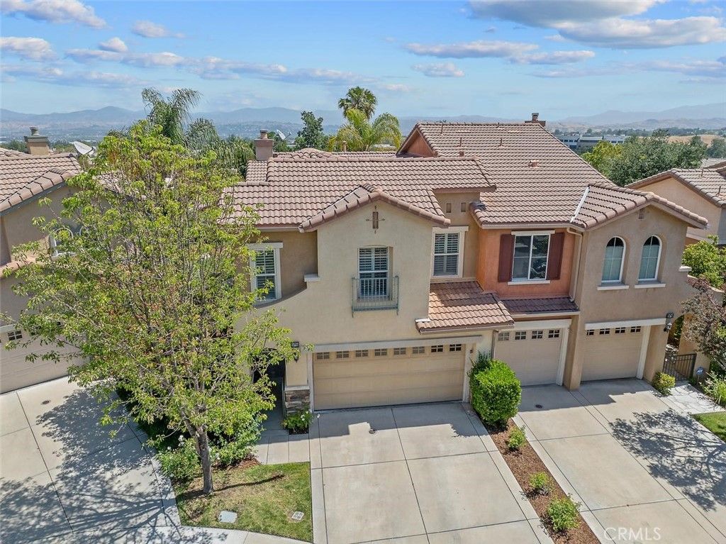 Photo of 26720 Via Colina, Valencia, CA 91381 (MLS # SR26054712)