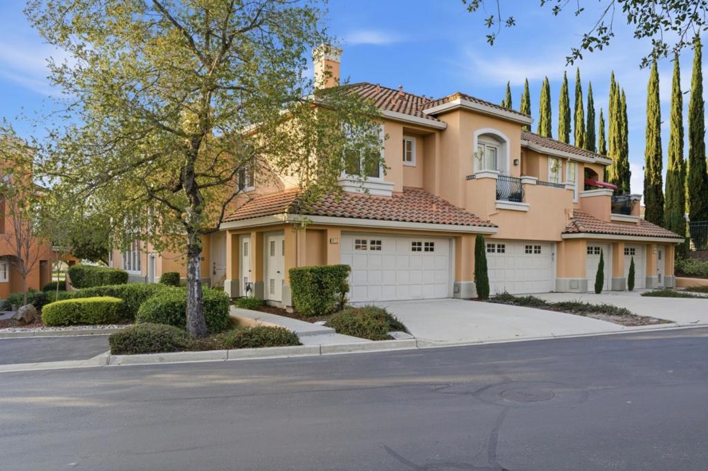 6115 Country Club Parkway