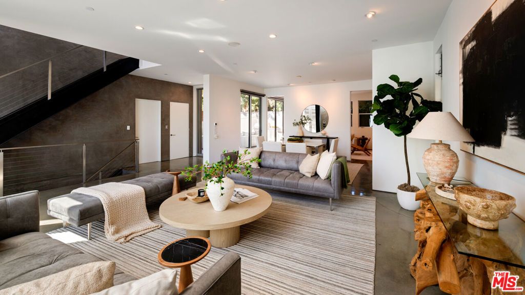 Photo of 2009 Montana Avenue, Santa Monica, CA 90403 (MLS # 25605891)