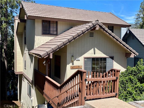 Photo of 40547 Saddleback Rd, Bass Lake, CA 93604 (MLS # FR26055457)