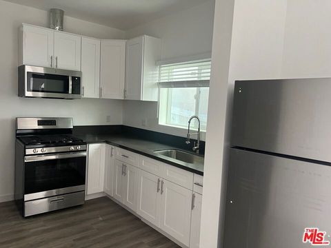 Photo of 233 N PARK VIEW Street #10, Los Angeles, CA 90026 (MLS # 26661075)
