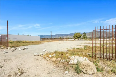 MLS: IV26054339