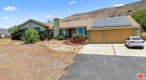 Photo of 34340 Red Rover Mine Road, Acton, CA 93510 (MLS # 25589095)