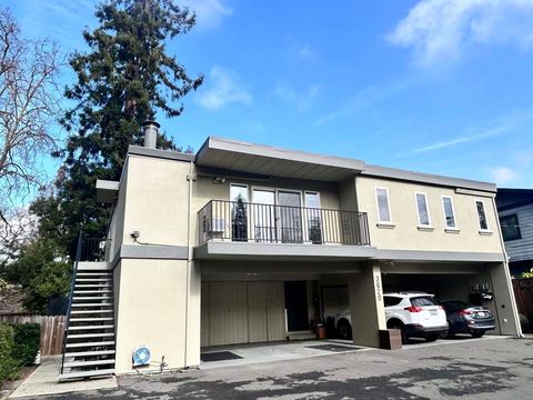 Photo of 3620 Walnut St, Lafayette, CA 94549 (MLS # 41122821)