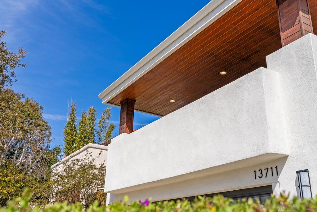 13711 Mercado Dr