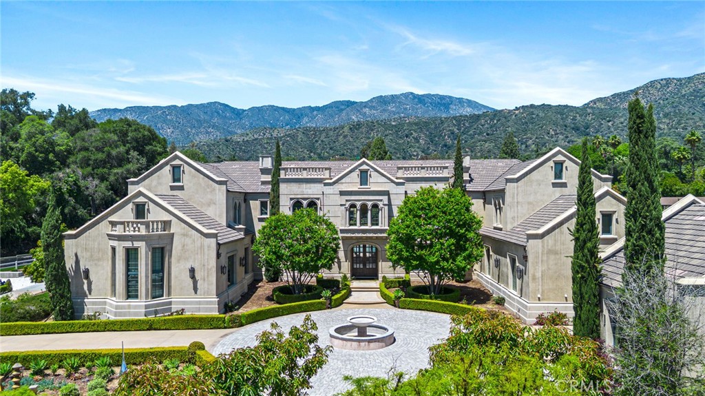 18 Dovetail Lane
