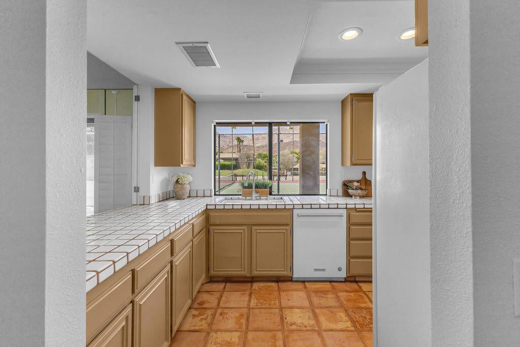 72499 Sandstone Lane
