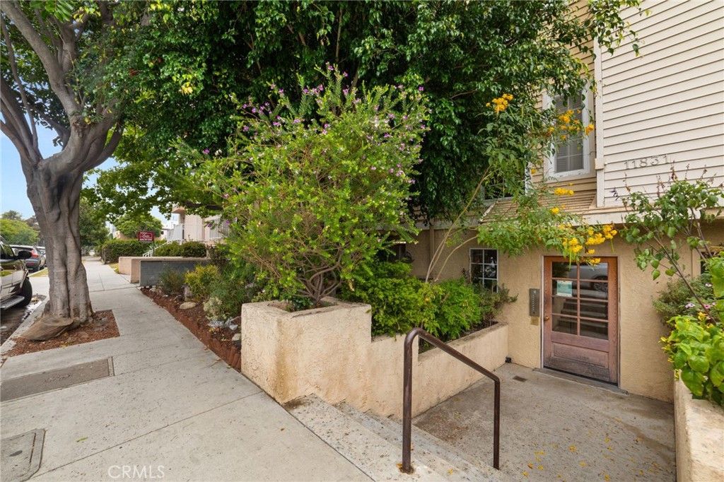 Photo of 11831 Courtleigh Drive #203, Los Angeles, CA 90066 (MLS # PW25189393)