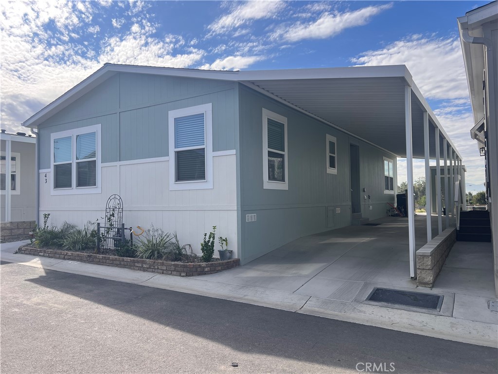 3444 W Center Street 43