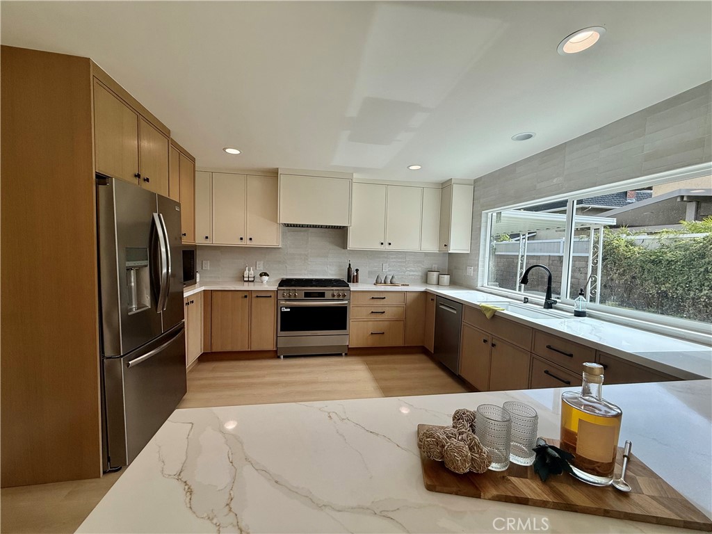 15662 Dawson