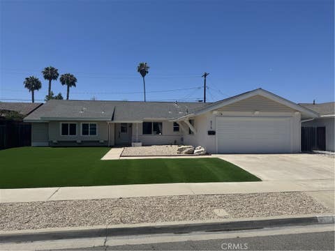 Photo of 975 Junipero DR, Costa Mesa, CA 92626 (MLS # PW26108502)