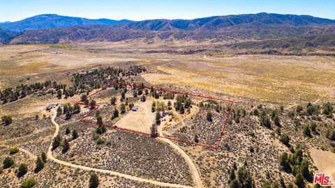 Photo of 16530 Lockwood Valley Road, Frazier Park, CA 93225 (MLS # 25601961)
