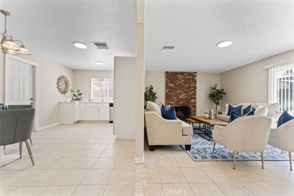 22565 Robin Way