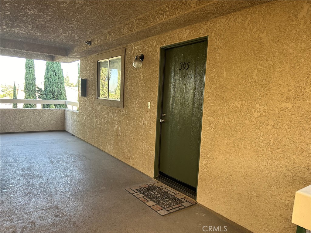 12121 Centralia Street 305