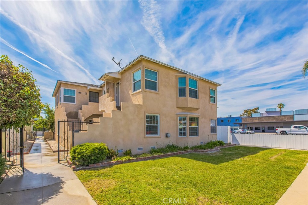 2535 Magnolia Ave