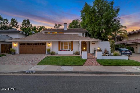 Photo of 31935 Kingspark Court, Westlake Village, CA 91361 (MLS # 226001711)