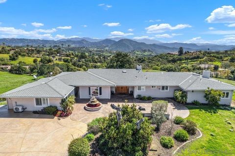 1188 Sierra Bonita Fallbrook CA 92028