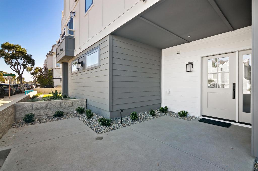 Mission Beach - Residential