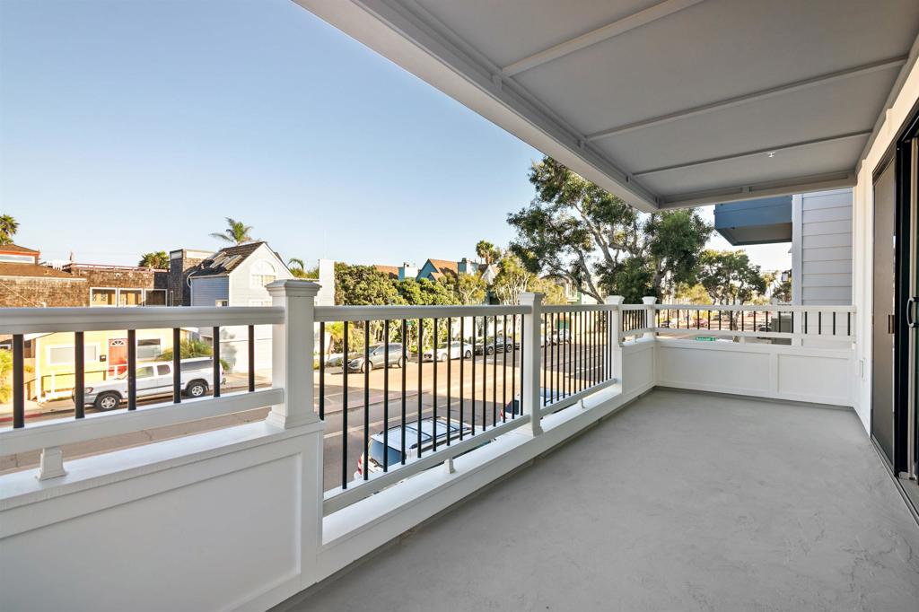 Mission Beach - Residential
