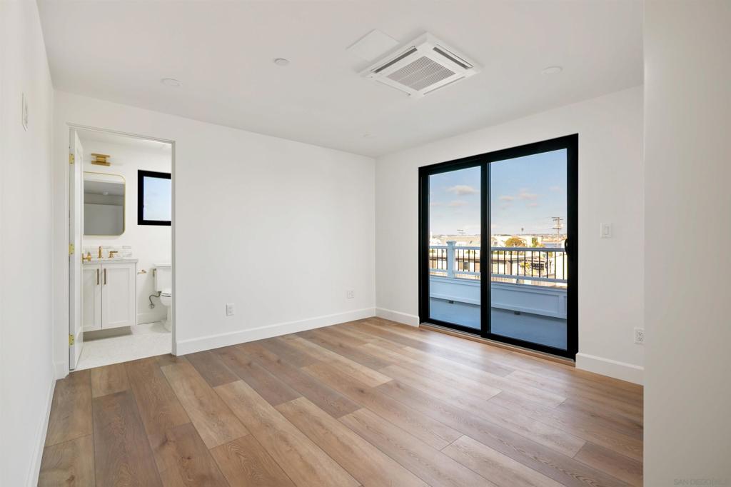Mission Beach - Residential