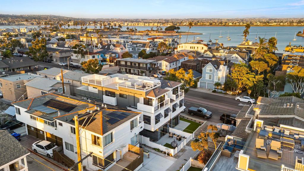 Mission Beach - Residential