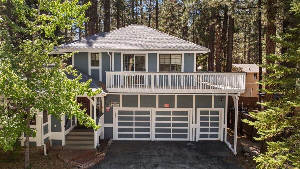814 Crestwood Drive