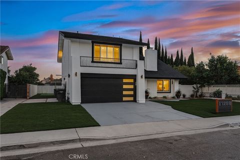 17288 San Lorenzo Fountain Valley CA 92708