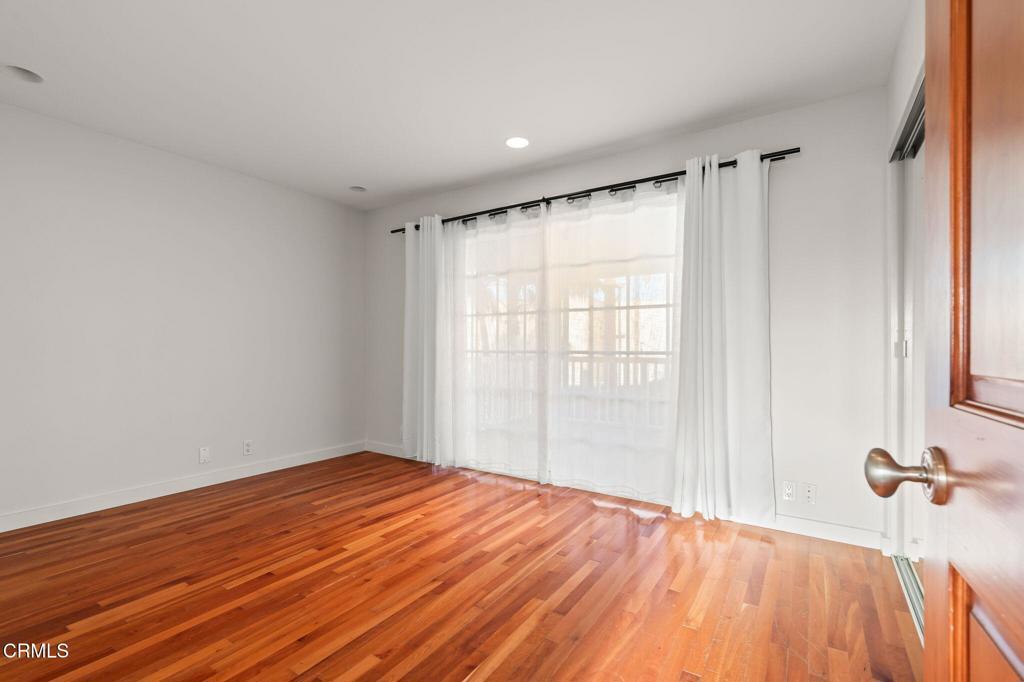 Pierpont/Ocean Front - 0276 - Residential