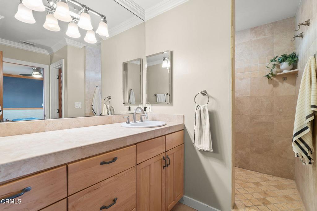 Pierpont/Ocean Front - 0276 - Residential