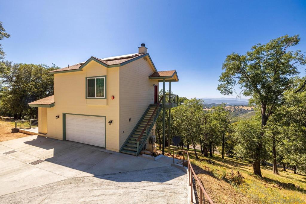 3140 Oak Grove Dr