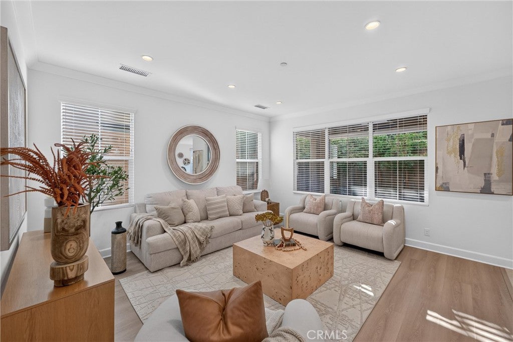 116 Mistletoe, Irvine CA 92620 - Photo 6