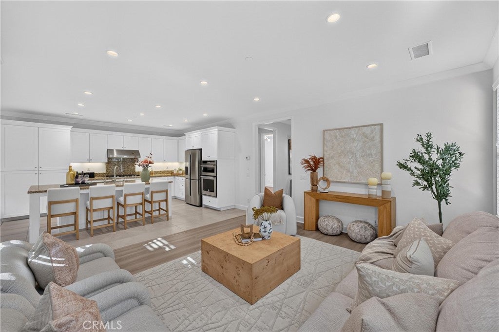 116 Mistletoe, Irvine CA 92620 - Photo 8