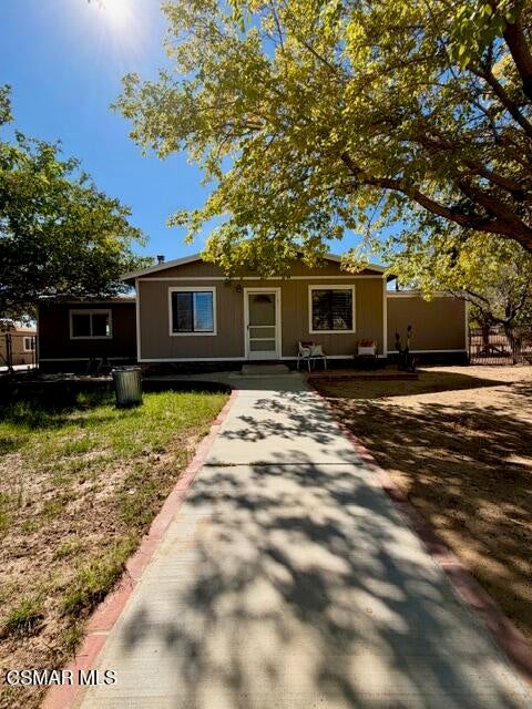 Photo of 4300 Cloud Nine Avenue, Mojave, CA 93501 (MLS # 226004927)