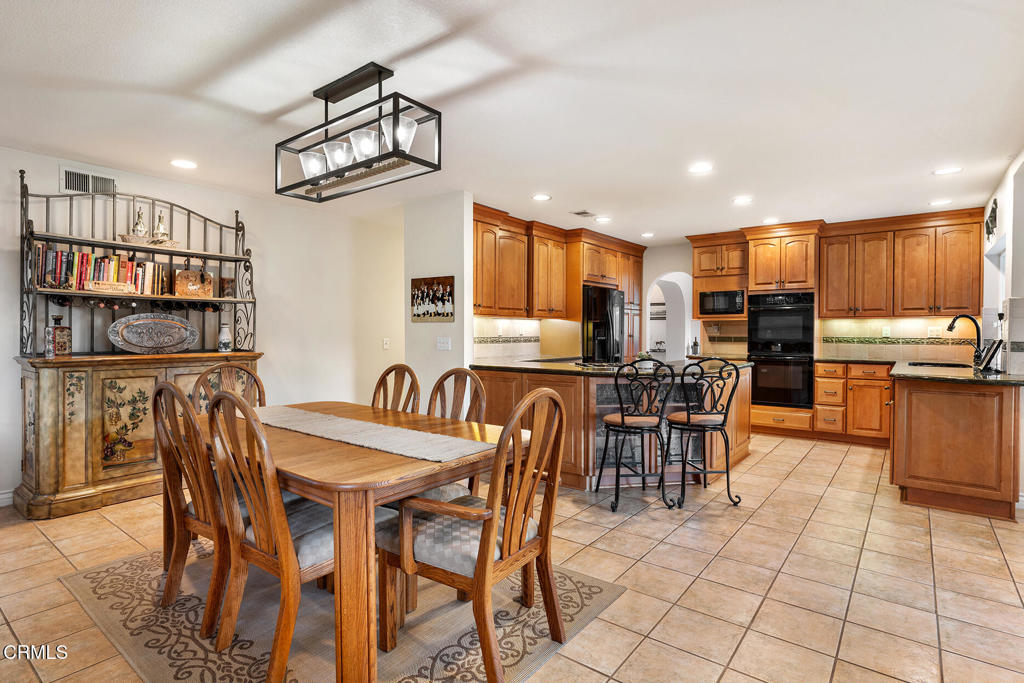 Bridle Path (SDLBK)-317 - Residential