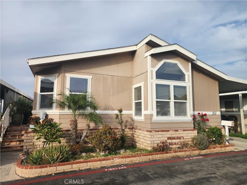 Photo of 103 Gannet Ln, Fountain Valley, CA 92708 (MLS # OC26204044)