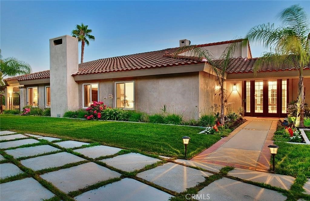 940 N Silent Ranch Drive