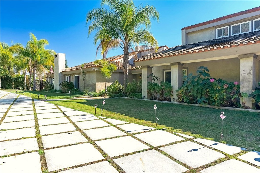 940 N Silent Ranch Drive