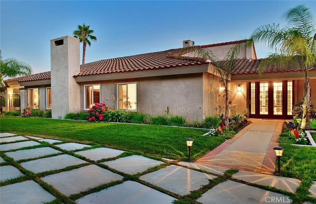 940 N Silent Ranch Drive