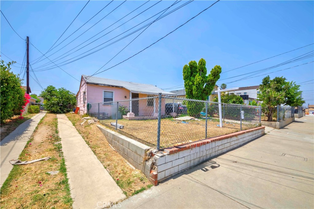 2117 Pine Street
