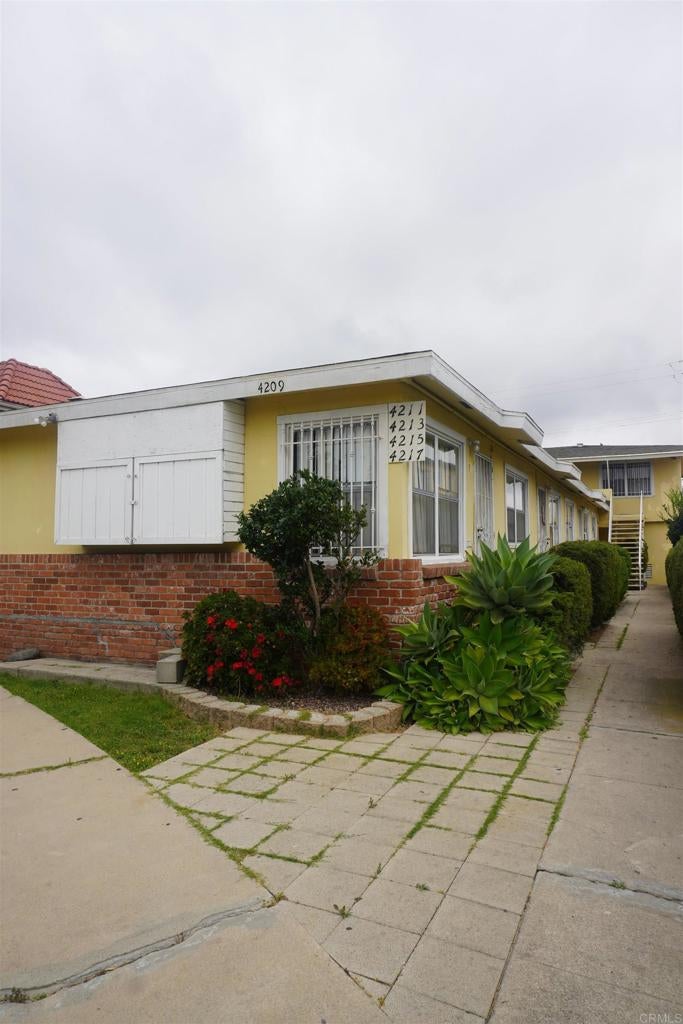 4209 Wilson Avenue