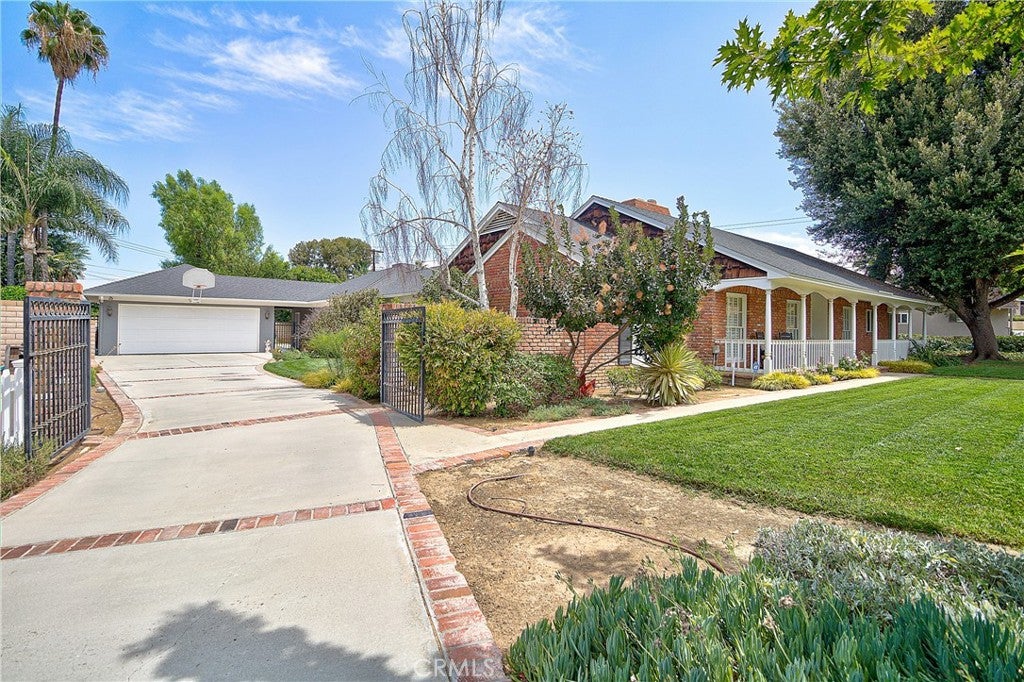 2133 Elsinore