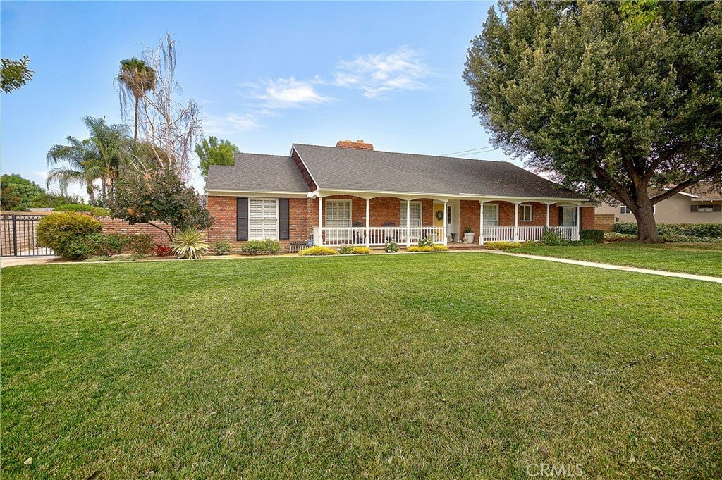 2133 Elsinore