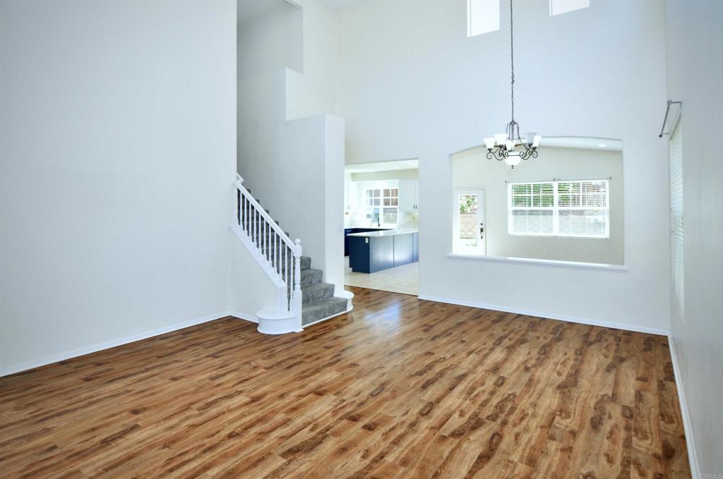 3528 Lake Shore Ave