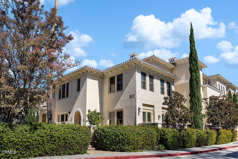 110 S Orange Grove Boulevard 106