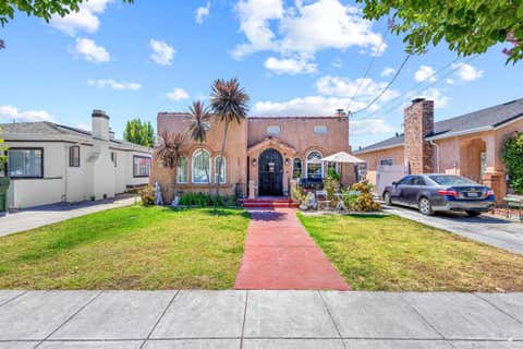 Photo of 124 E Humboldt Street, San Jose, CA 95112 (MLS # ML82056596)