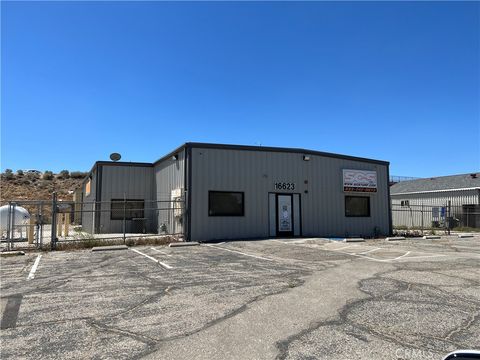 Photo of 16623 Yucca Street, Hesperia, CA 92345 (MLS # HD25270028)