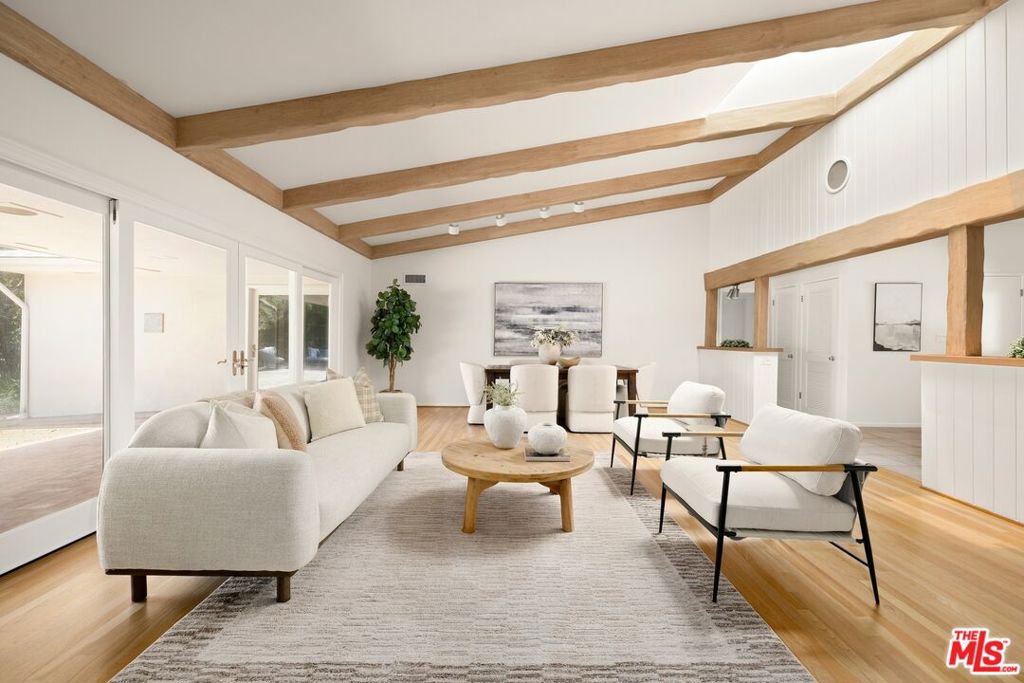 2730 Anchor Avenue, Los Angeles CA 90064