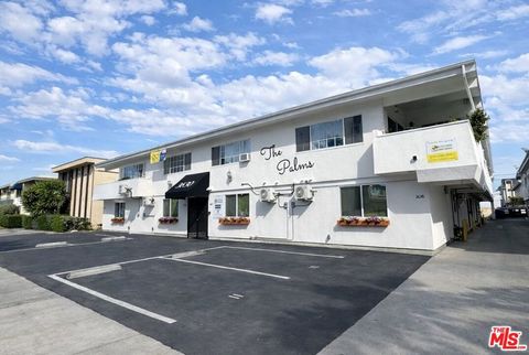 Photo of 3630 Midvale Avenue #1, Los Angeles, CA 90034 (MLS # 26650623)