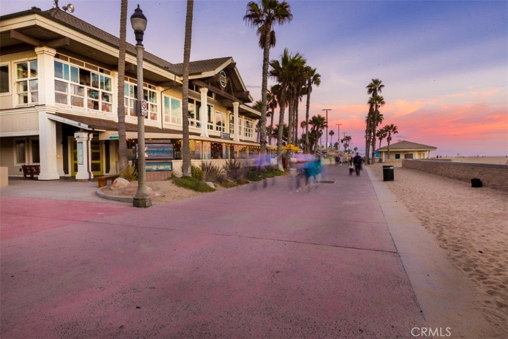 17661 Falkirk, Huntington Beach CA 92649 - Photo 36