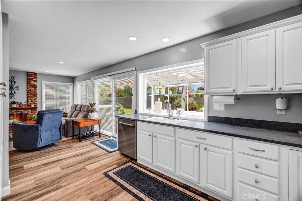 17661 Falkirk, Huntington Beach CA 92649 - Photo 6
